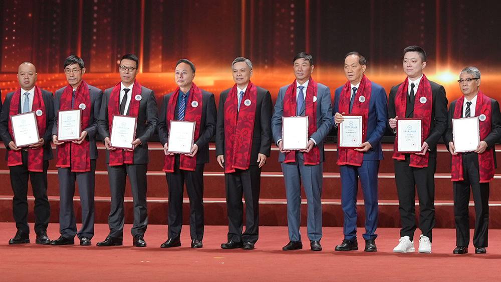 17328655849040310441000_564